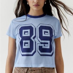 URBAN OUTFITTERS 89 JERSEY BABY TEE